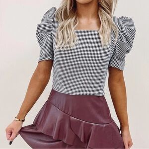 Patterned Short Sleeve Top
